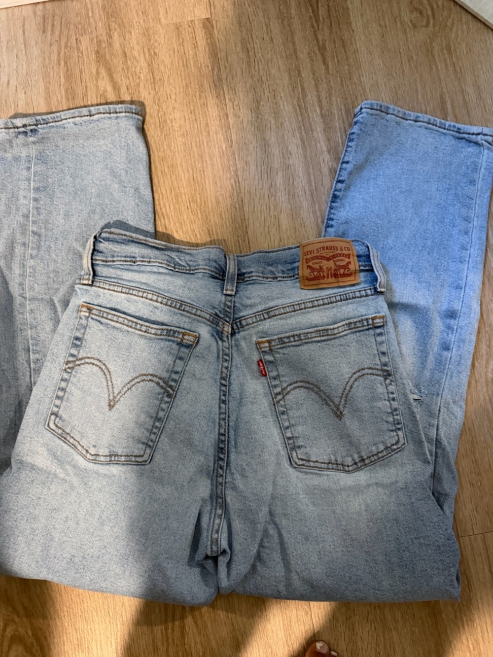 Levi wedgie straight